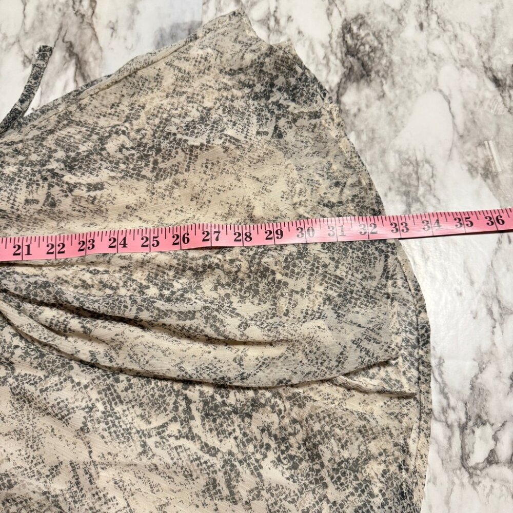 🎉😀CLEARANCE SALE😀🎉ABERCROMBIE & FITCH Snake Print Mini Wrap Dress Sz. S - Picture 10 of 10